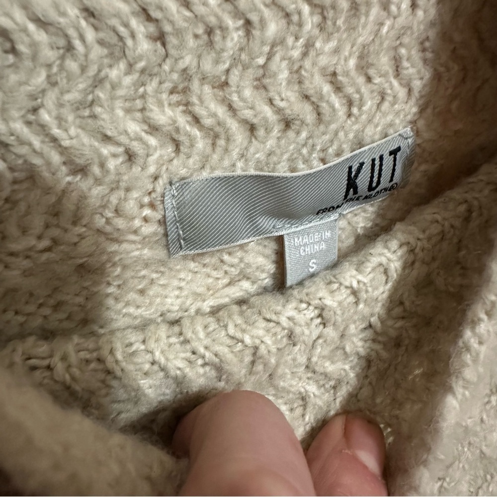 Kut From the Kloth Women's S Cream / Beige Chunky Cable Knit Turtle Neck Sweater - Picture 11 of 11